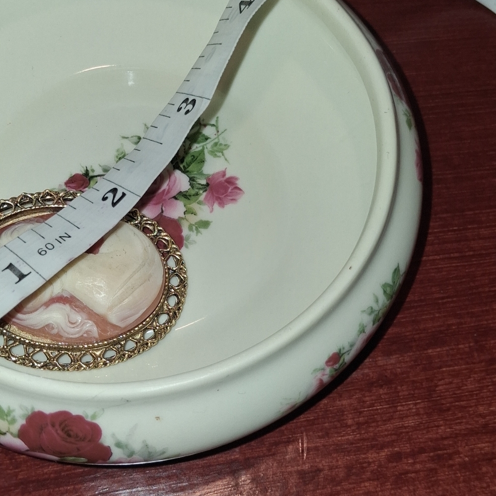Trinket Box Ceramic - Picture 4 of 5